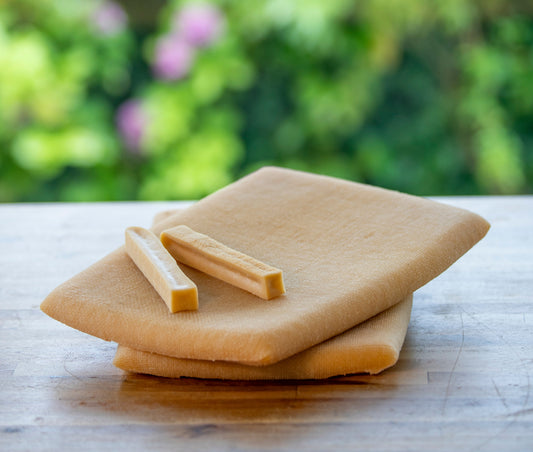 Natural Cheese for Dogs: The Perfect Balance of Health, Chewing, and Enjoyment
